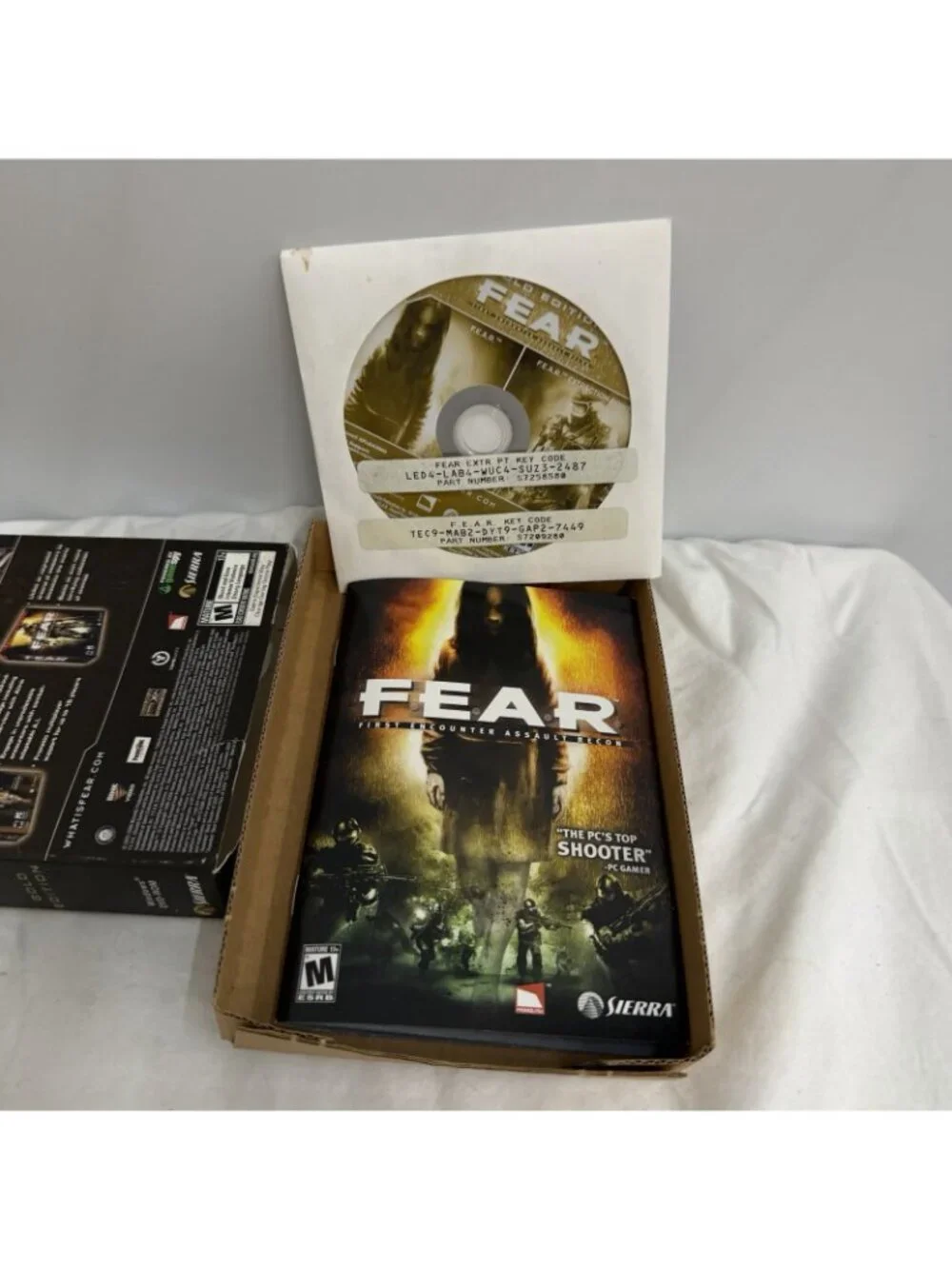 F.E.A.R. Gold Edition PC DVD-ROM First Encounter Assault Recon Sierra Untested